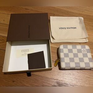 Authentic Louis Vuitton Damier Azur zippy coin purse